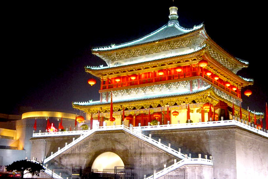 Experience-Xi'an-Drum-Tower-Evening-Show